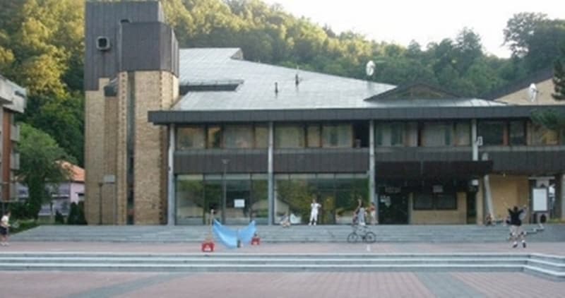 image-gallery-item