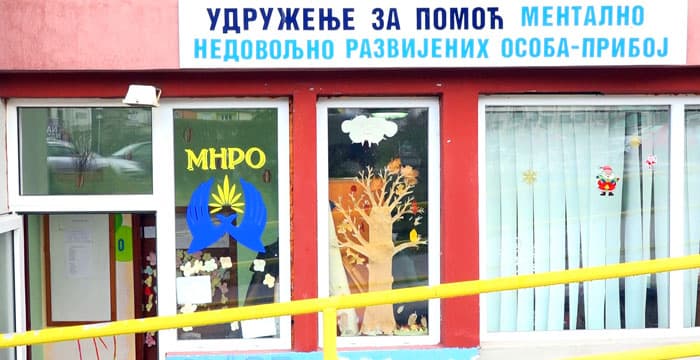image-gallery-item