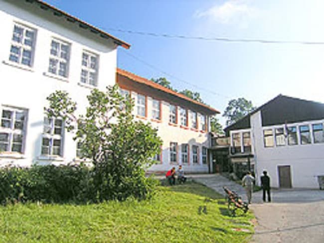 image-gallery-item
