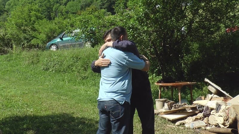 image-gallery-item