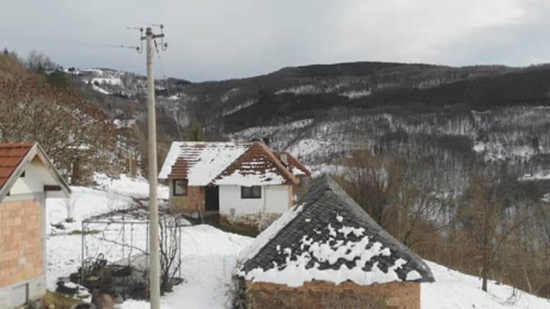 image-gallery-item