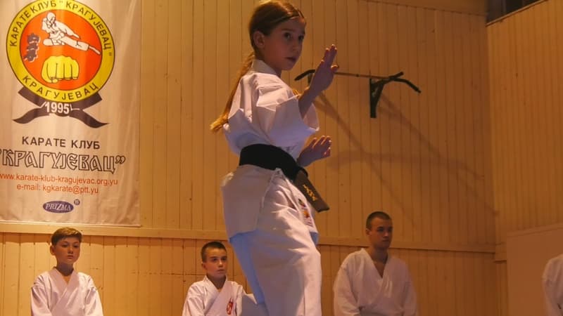image-gallery-item