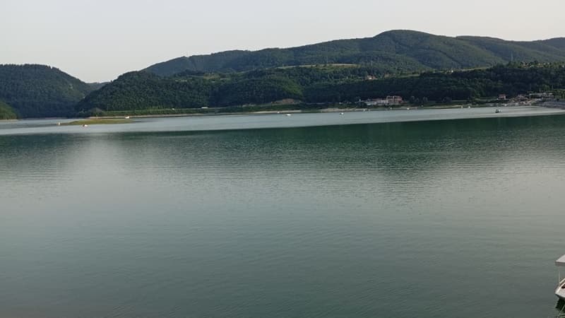 image-gallery-item