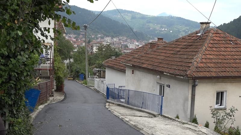 image-gallery-item