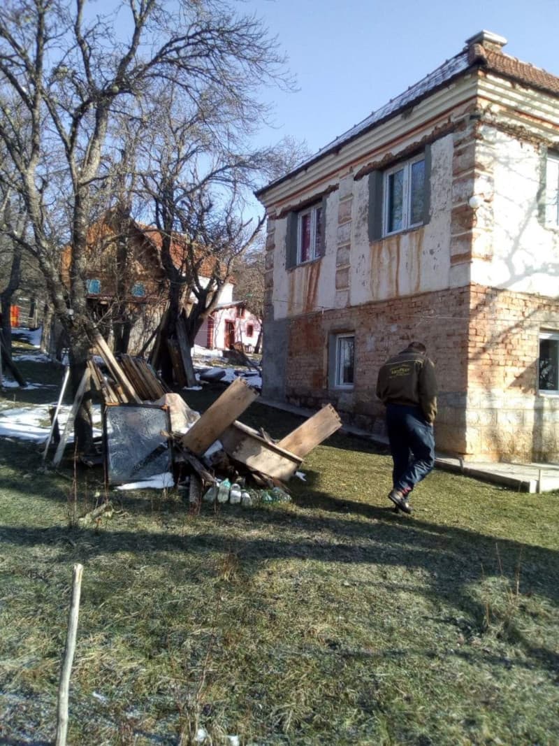image-gallery-item