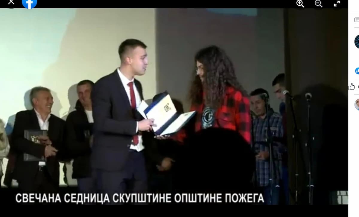 image-gallery-item