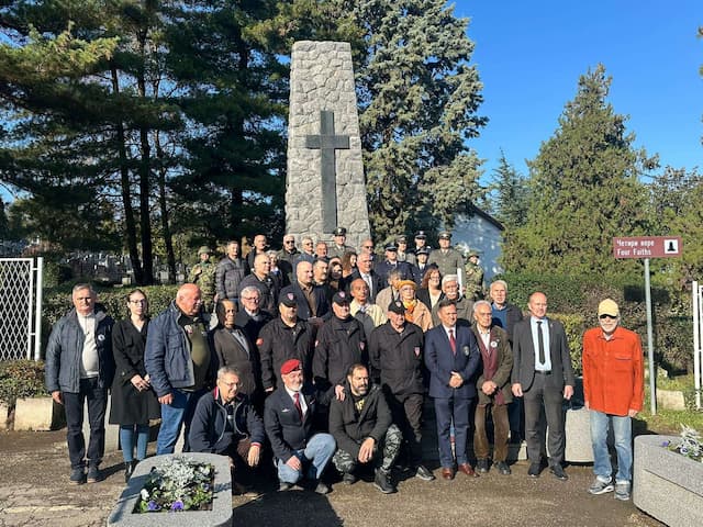 Polaganjem venaca kod Spomenika četiri vere obeležen Dan primirja u Prvom svetskom ratu, foto: 4N Studio