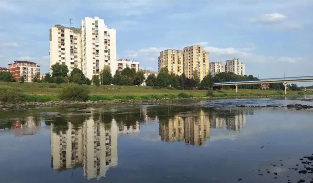image-gallery-item